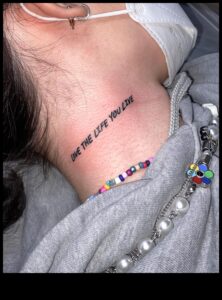 Whispers of Ink: Secrets Told on Your Daring Chic Μοναδικά κομψά ψηφία