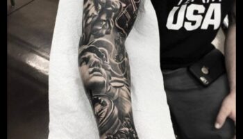 Γλυπτός καμβάς: Ανακαλύψτε την ομορφιά των τατουάζ στο χέρι